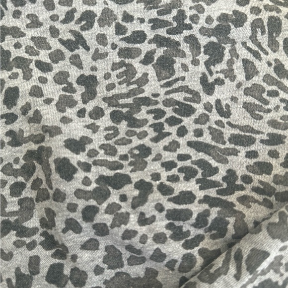 Old Navy animal print sweatshirt - Picture 2 of 4